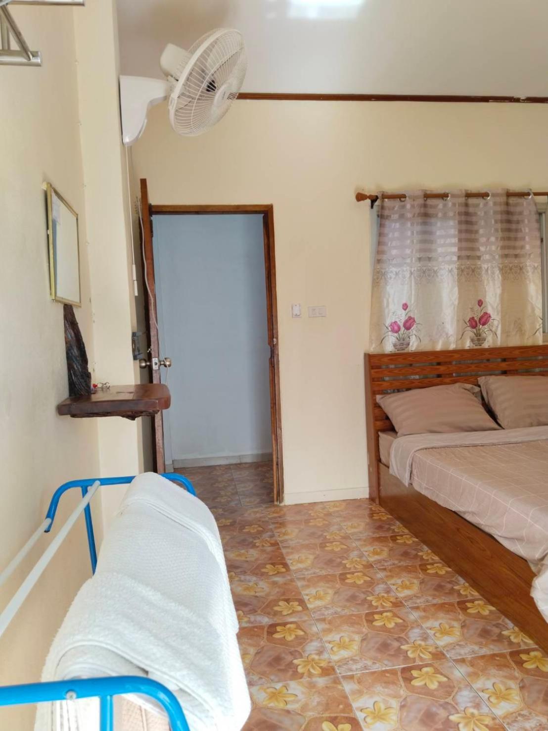 Tiki Bar-Kantiang Guesthouse Koh Lanta Ngoại thất bức ảnh